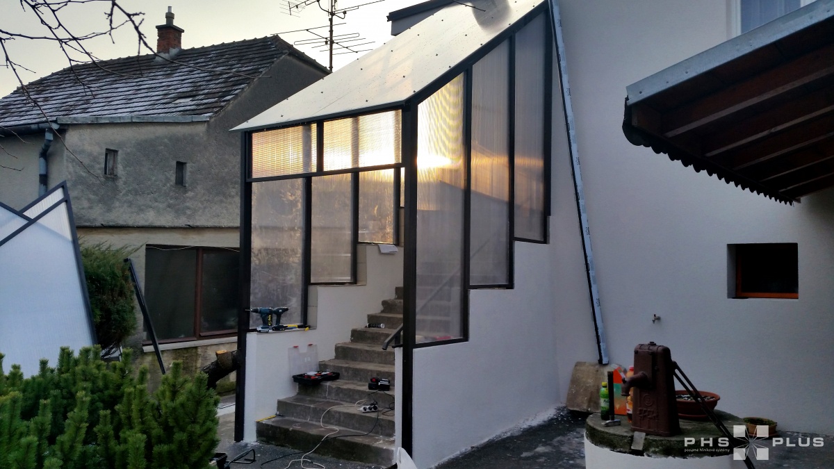 Zasklení verand a zádveří