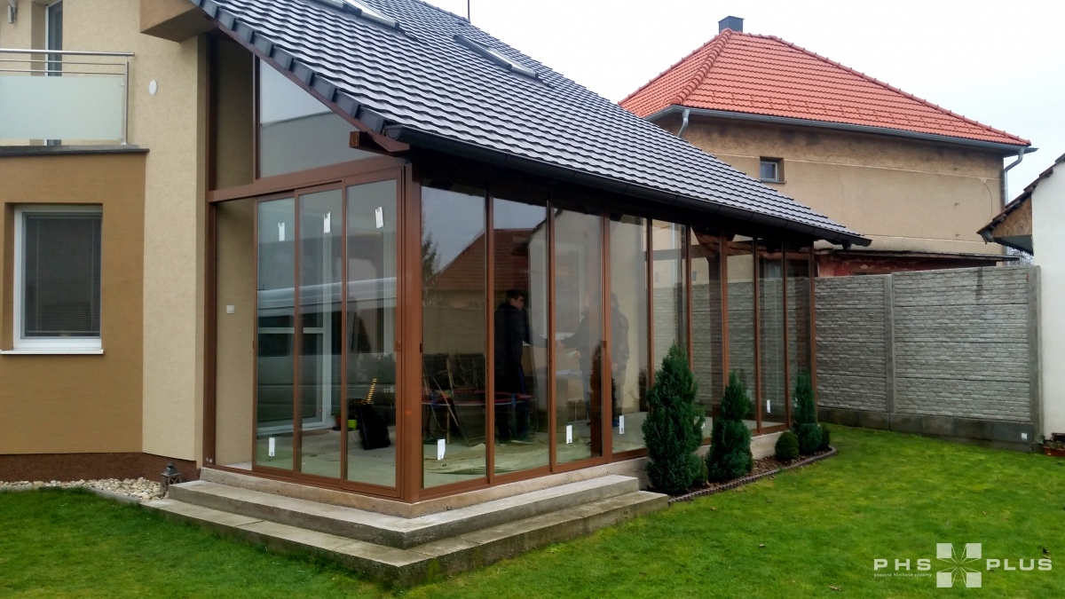  Zasklení do konstrukce / pergola, přístřešek, zastřešení