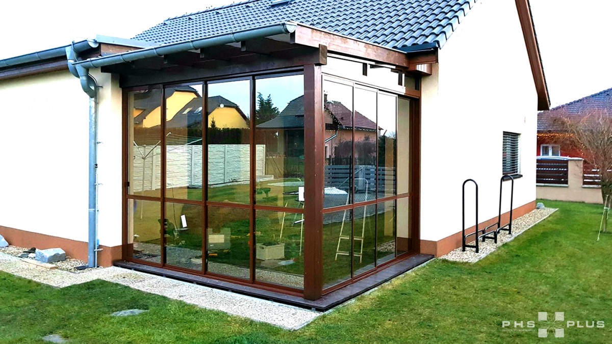  Zasklení do konstrukce / pergola, přístřešek, zastřešení