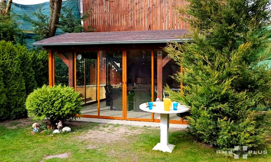  Zasklení do konstrukce / pergola, přístřešek, zastřešení