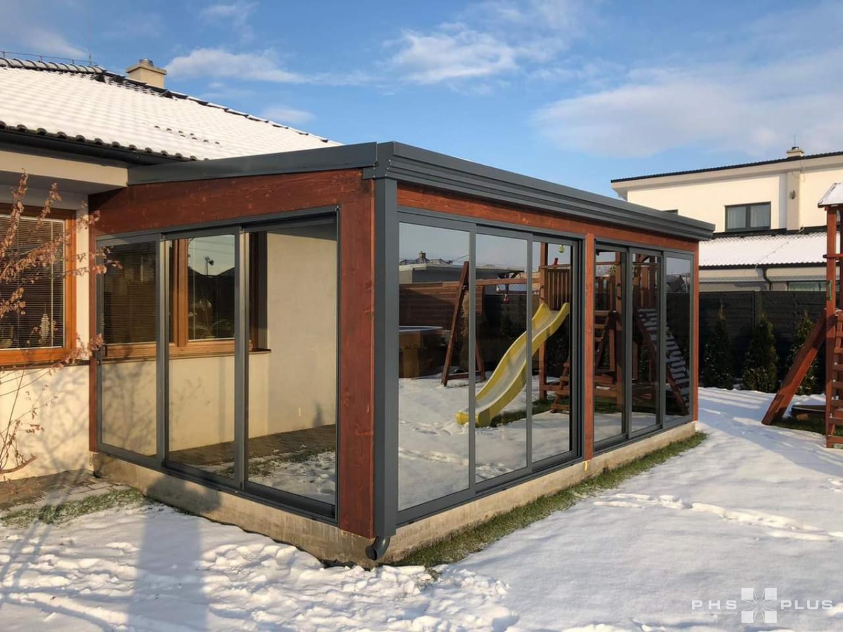  Zasklení do konstrukce / pergola, přístřešek, zastřešení