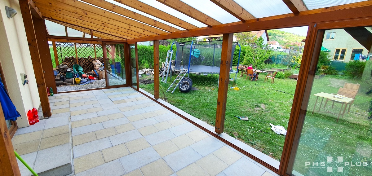  Zasklení do konstrukce / pergola, přístřešek, zastřešení