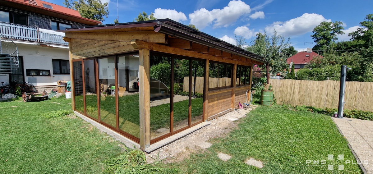  Zasklení do konstrukce / pergola, přístřešek, zastřešení